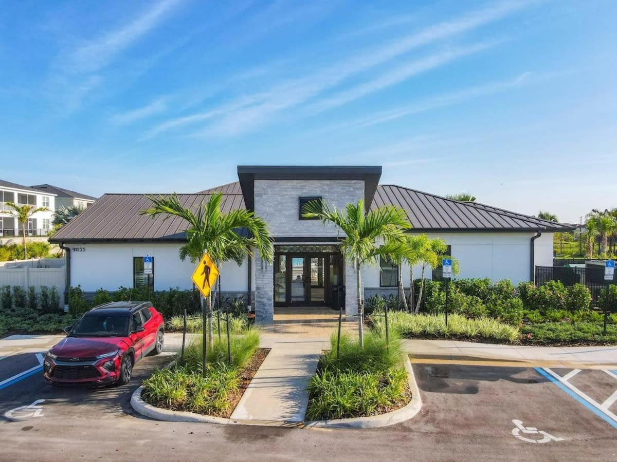 Superb Thematic 2Br Condo With 2 Clubhouses Kissimmee Bagian luar foto