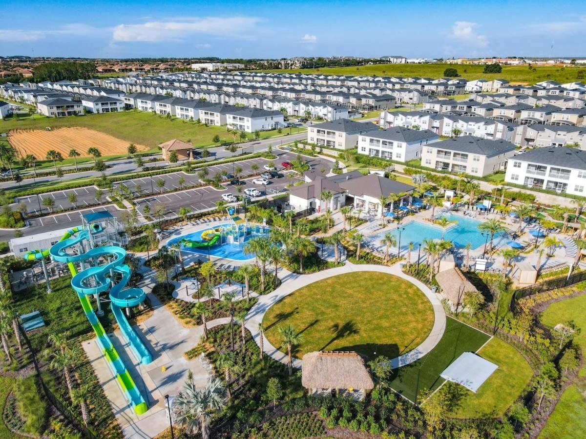 Superb Thematic 2Br Condo With 2 Clubhouses Kissimmee Bagian luar foto