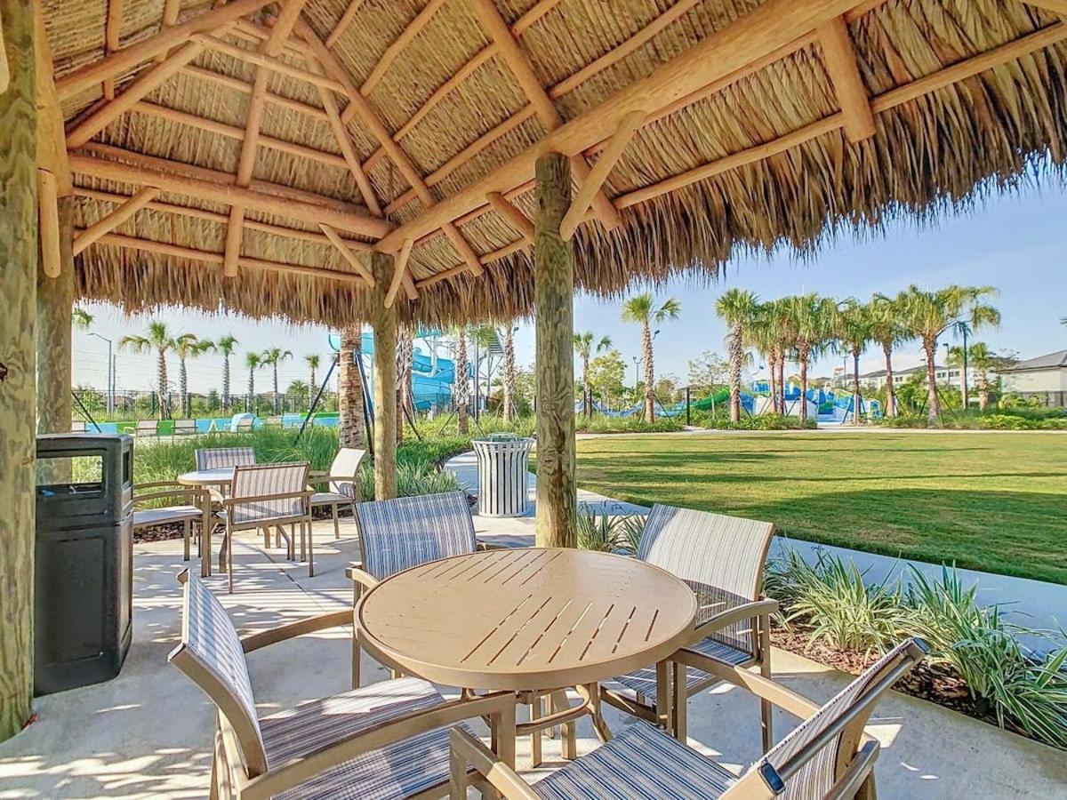 Superb Thematic 2Br Condo With 2 Clubhouses Kissimmee Bagian luar foto