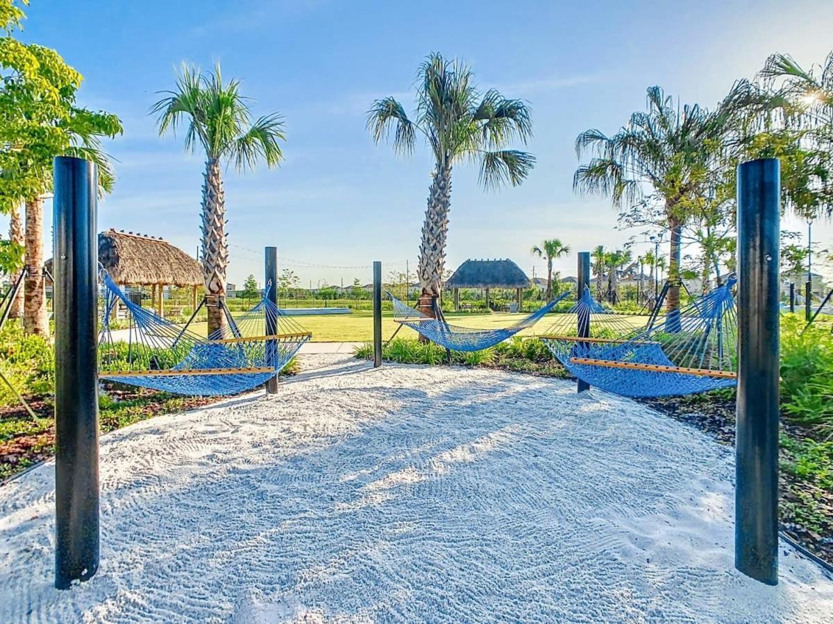 Superb Thematic 2Br Condo With 2 Clubhouses Kissimmee Bagian luar foto