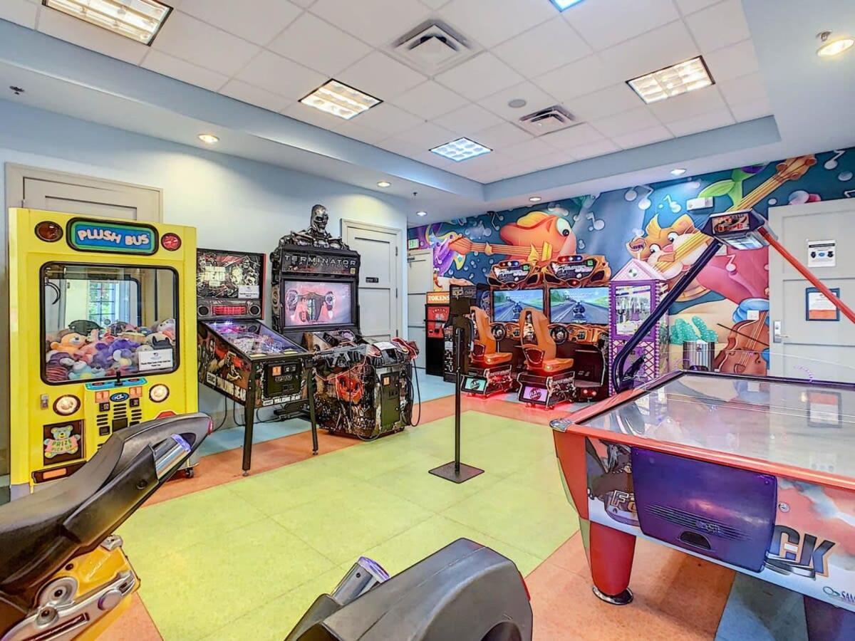 Superb Thematic 2Br Condo With 2 Clubhouses Kissimmee Bagian luar foto