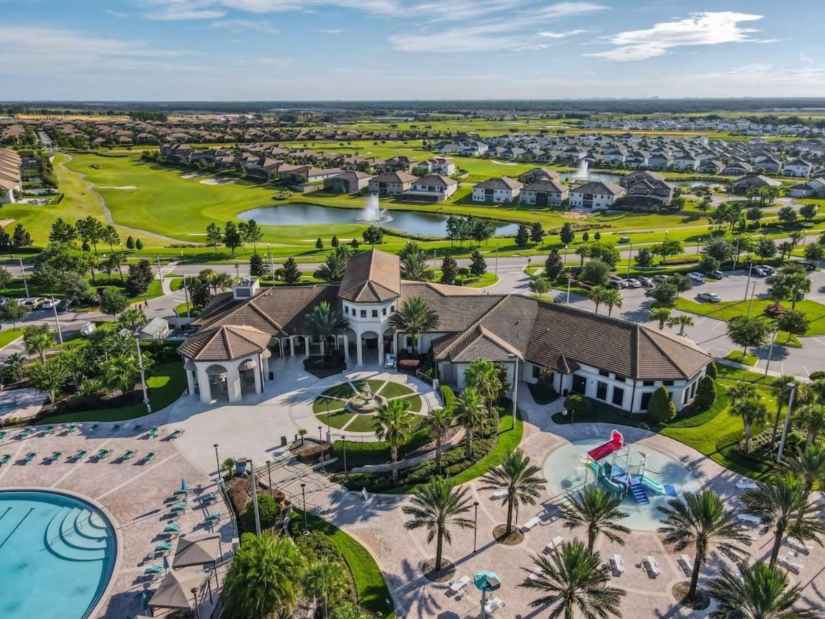Superb Thematic 2Br Condo With 2 Clubhouses Kissimmee Bagian luar foto