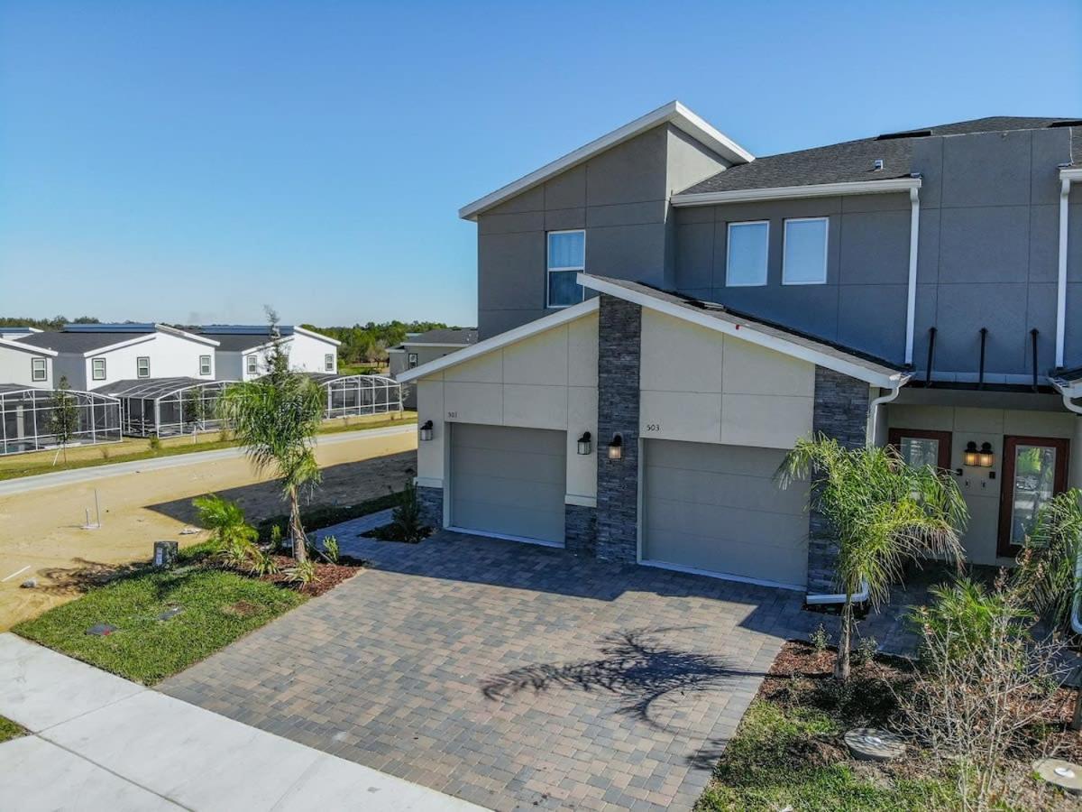 Superb Thematic 2Br Condo With 2 Clubhouses Kissimmee Bagian luar foto