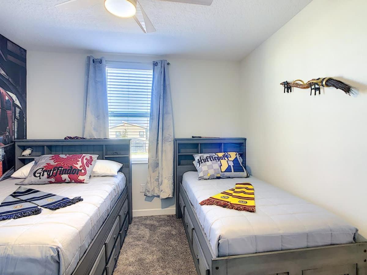 Superb Thematic 2Br Condo With 2 Clubhouses Kissimmee Bagian luar foto
